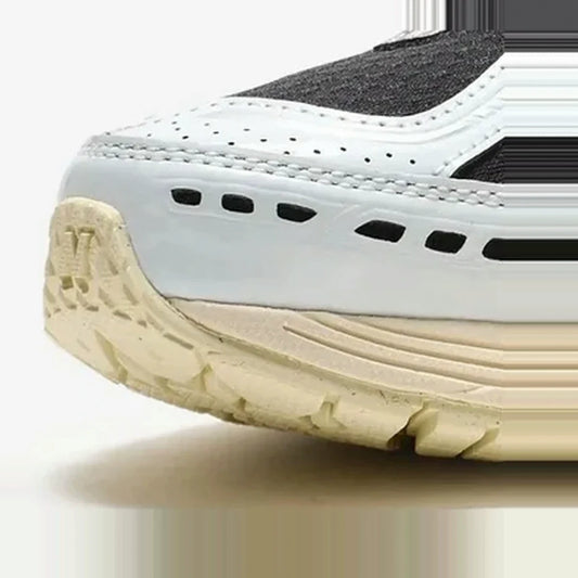 White/ Black Sneakers