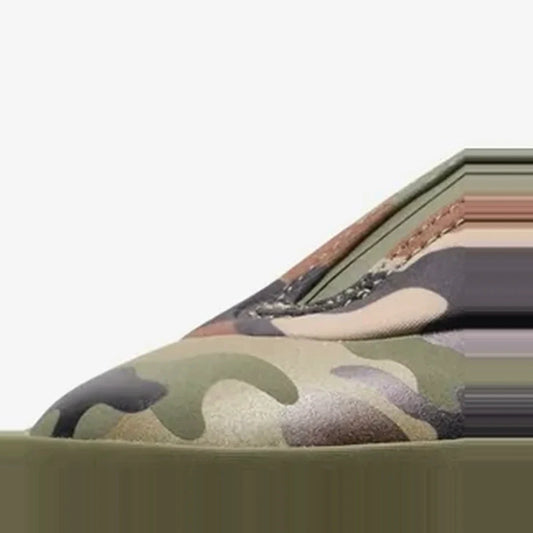 Echo Sneakers