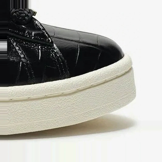 CORE BLACK Sneakers