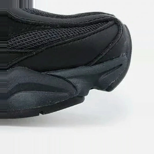 Black/Phantom Sneakers